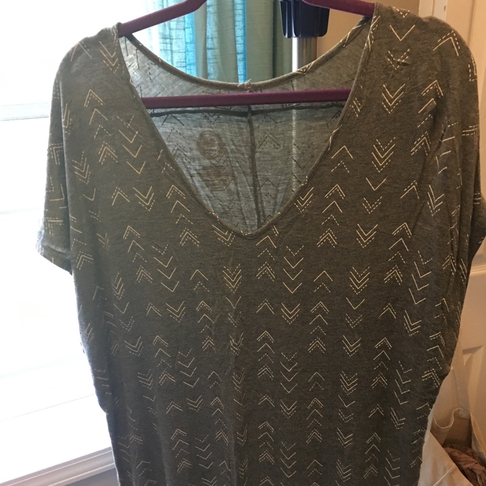 Gray patterned dolman top